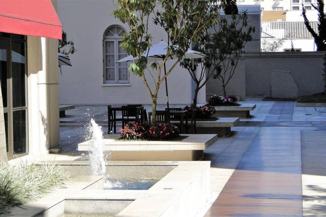 Requinte E Privacidade Em Bairro Nobre De Curitiba Extérieur photo